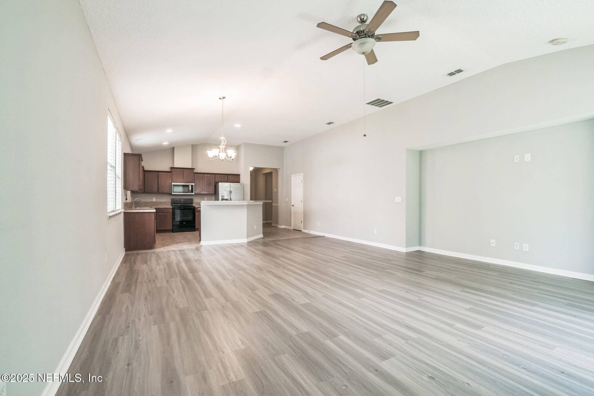 Jacksonville, FL 32218,71 AUBURN OAKS RD W