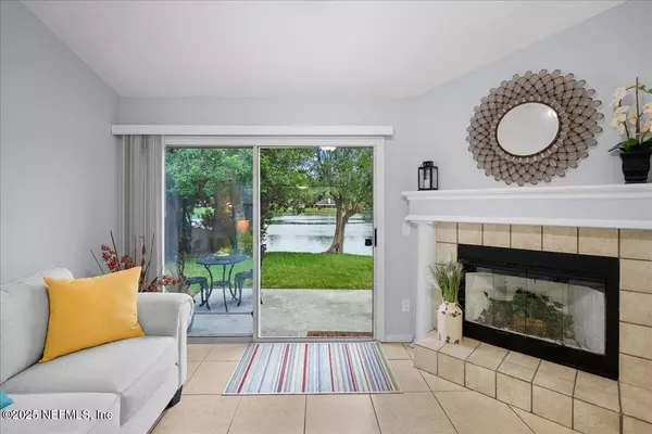 Jacksonville, FL 32244,8039 MACTAVISH WAY E