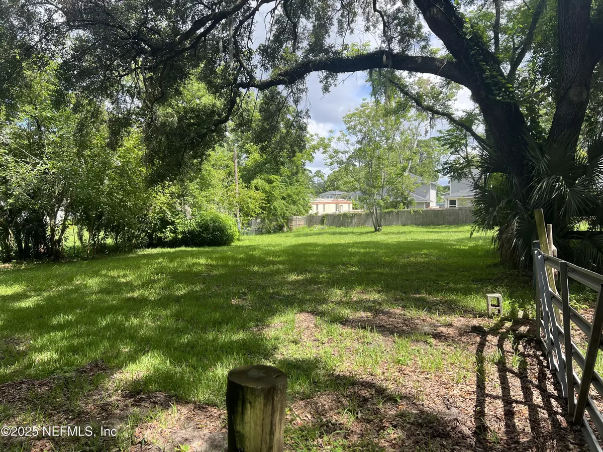 Jacksonville, FL 32211,8725 ALTON AVE