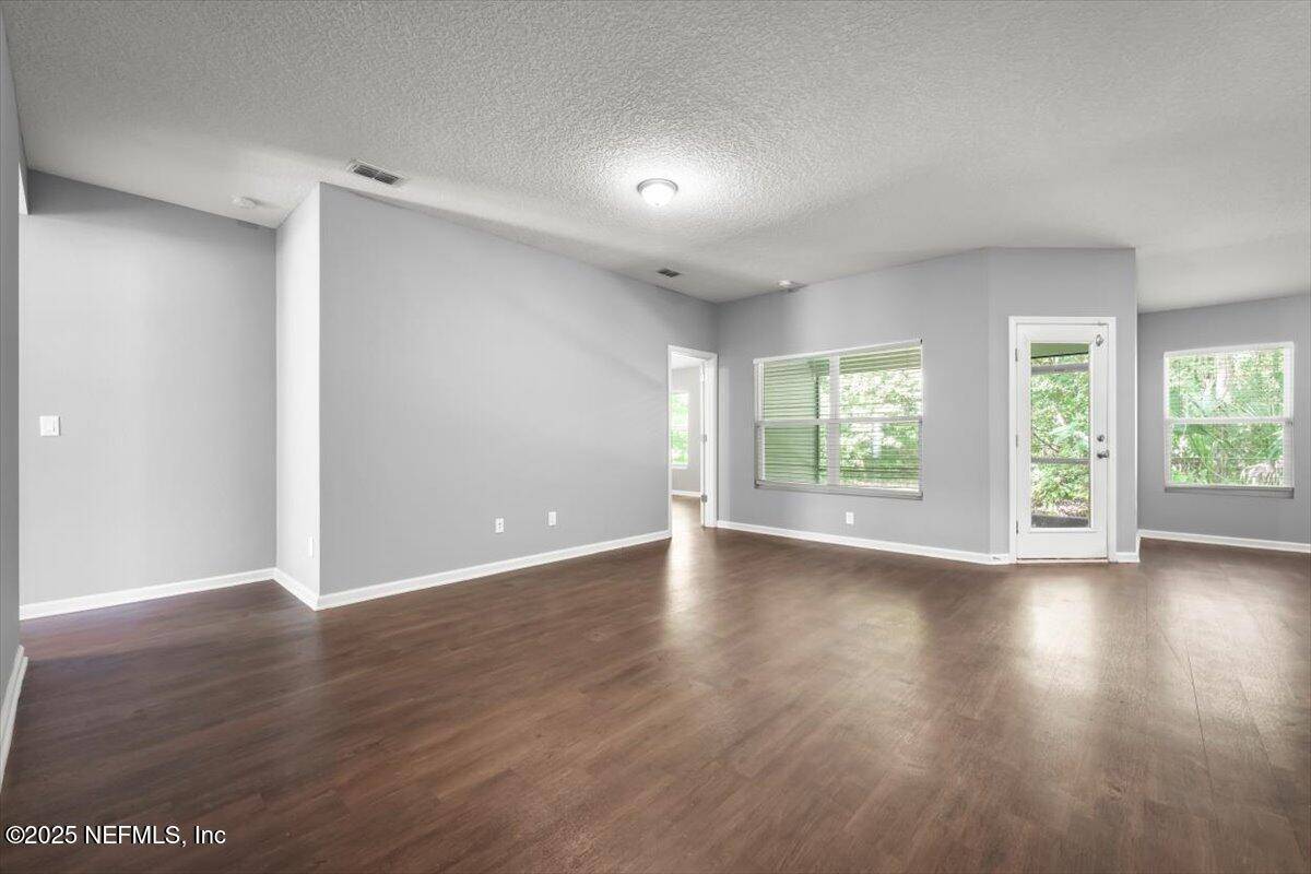 Green Cove Springs, FL 32043,613 WASHINGTON LN