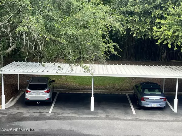 Jacksonville, FL 32256,7990 BAYMEADOWS RD E #712