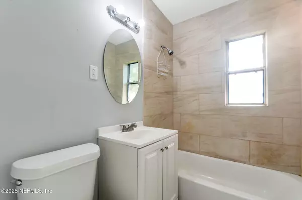 Jacksonville, FL 32209,6109 STRAWFLOWER PL