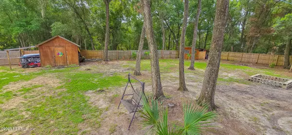 Interlachen, FL 32148,509 E TREMONT ST