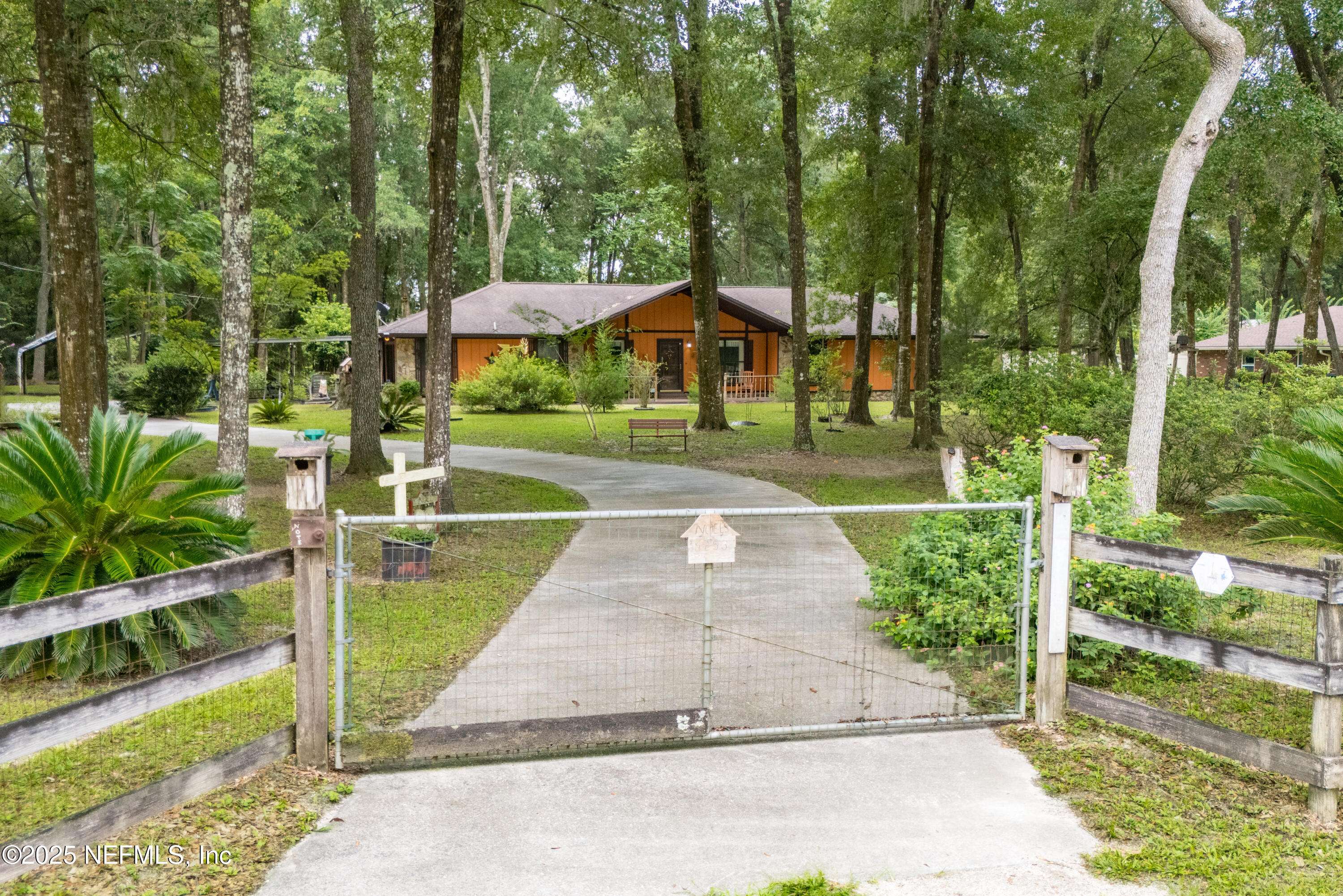 4253 CHOKEBERRY RD, Middleburg, FL 32068