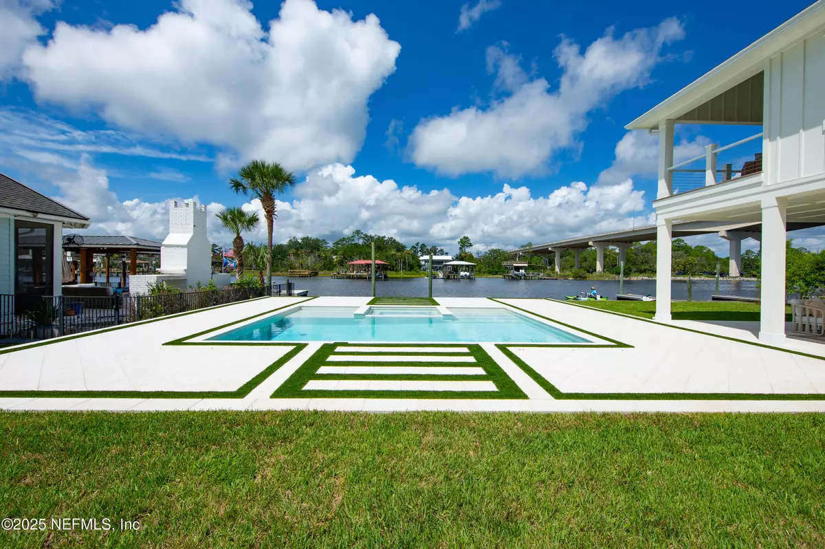 Ponte Vedra Beach, FL 32082,513 CANAL RD