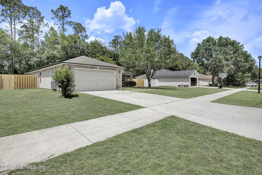 11255 MARTIN LAKES DR N, Jacksonville, FL 32220