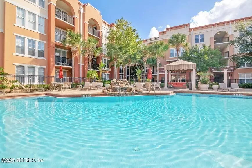 Jacksonville, FL 32246,10435 MIDTOWN Pkwy #462