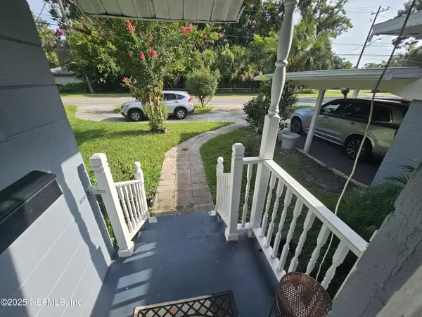 378 UNIVERSITY BLVD N, Jacksonville, FL 32211