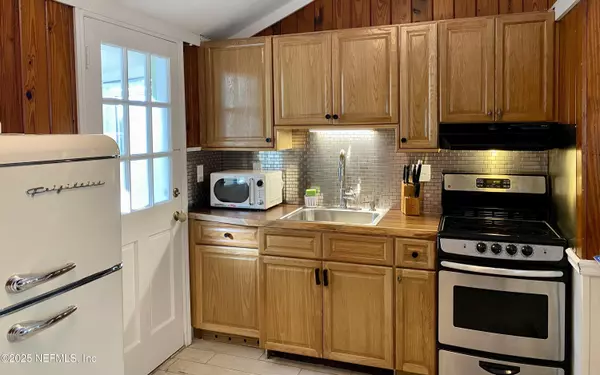 St. Augustine, FL 32080,408 FLAGLER BLVD #1/2