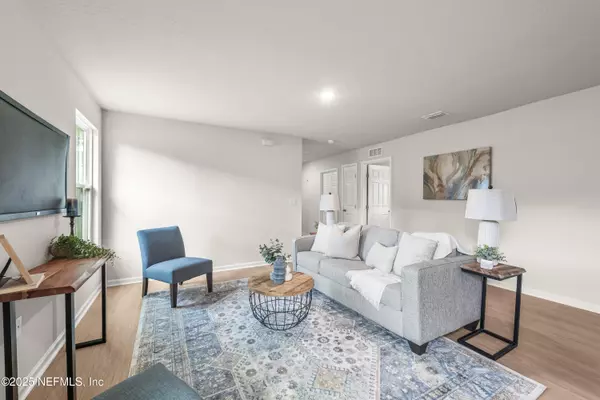 Jacksonville, FL 32220,8077 DEVOE ST