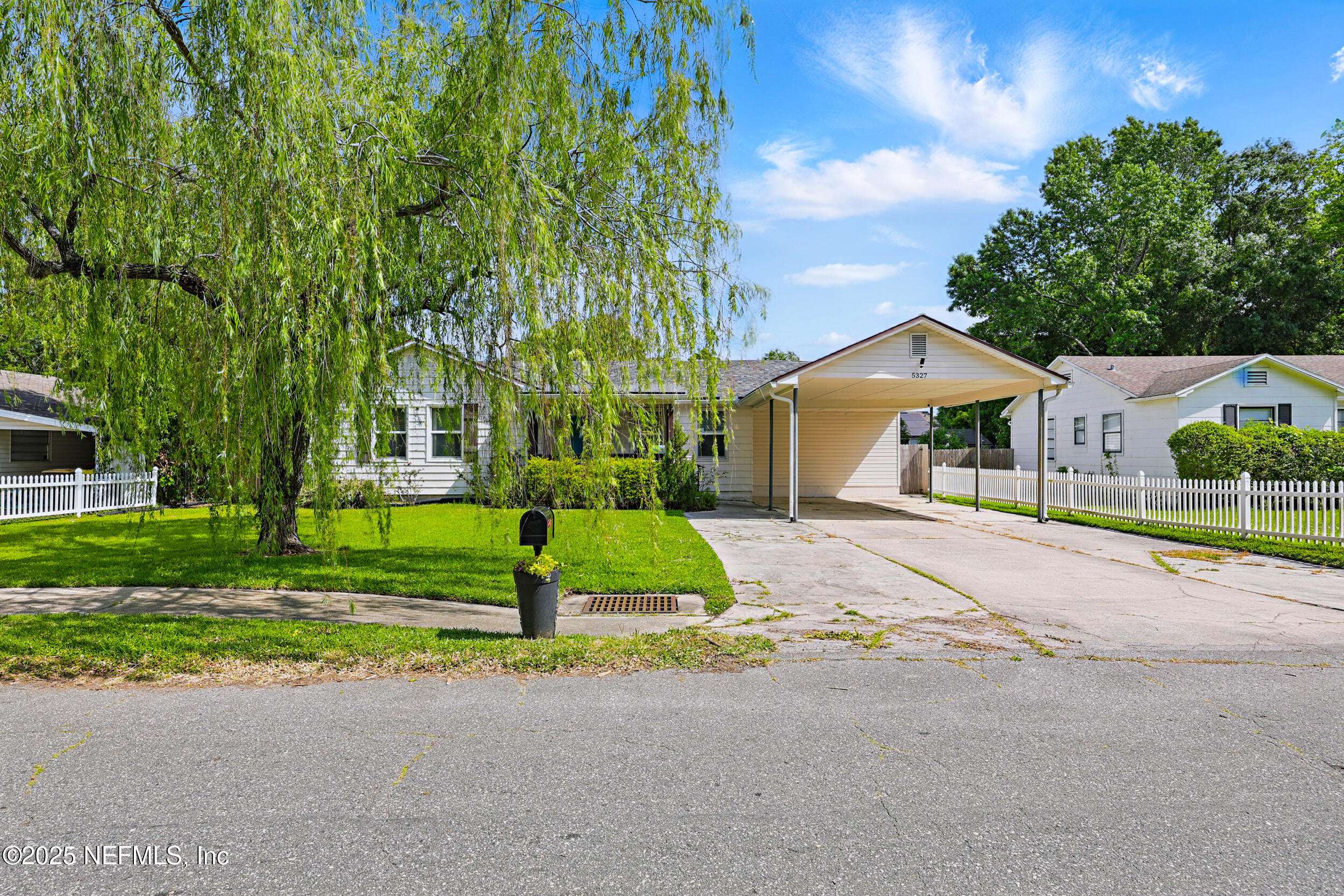 5327 ATTLEBORO ST, Jacksonville, FL 32205