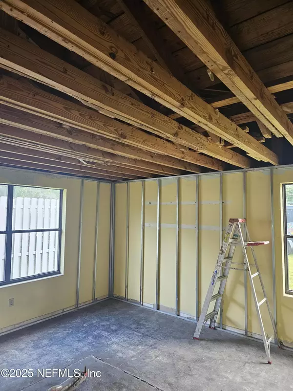 Jacksonville, FL 32216,1826 W BURKHOLDER CIR