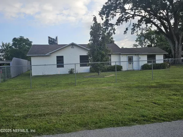 1826 W BURKHOLDER CIR, Jacksonville, FL 32216
