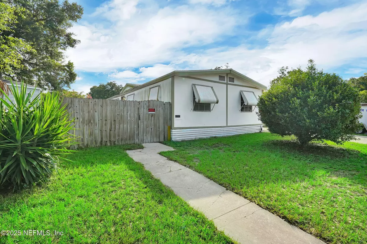 Jacksonville, FL 32256,11003 MERRYWOOD DR