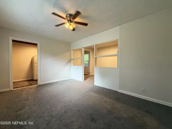 Jacksonville, FL 32209,1043 WESTBROOK CIR E