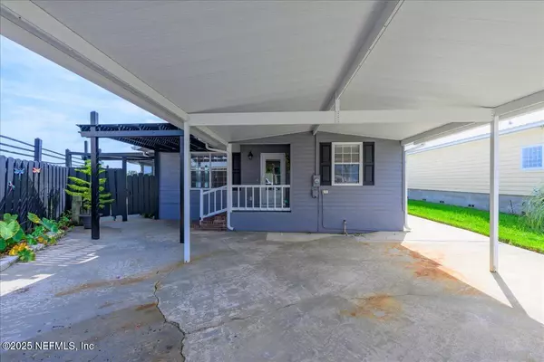 Welaka, FL 32193,164 MOONLITE DR