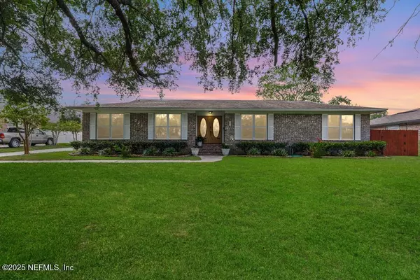 Orange Park, FL 32065,221 STONERIDGE CT
