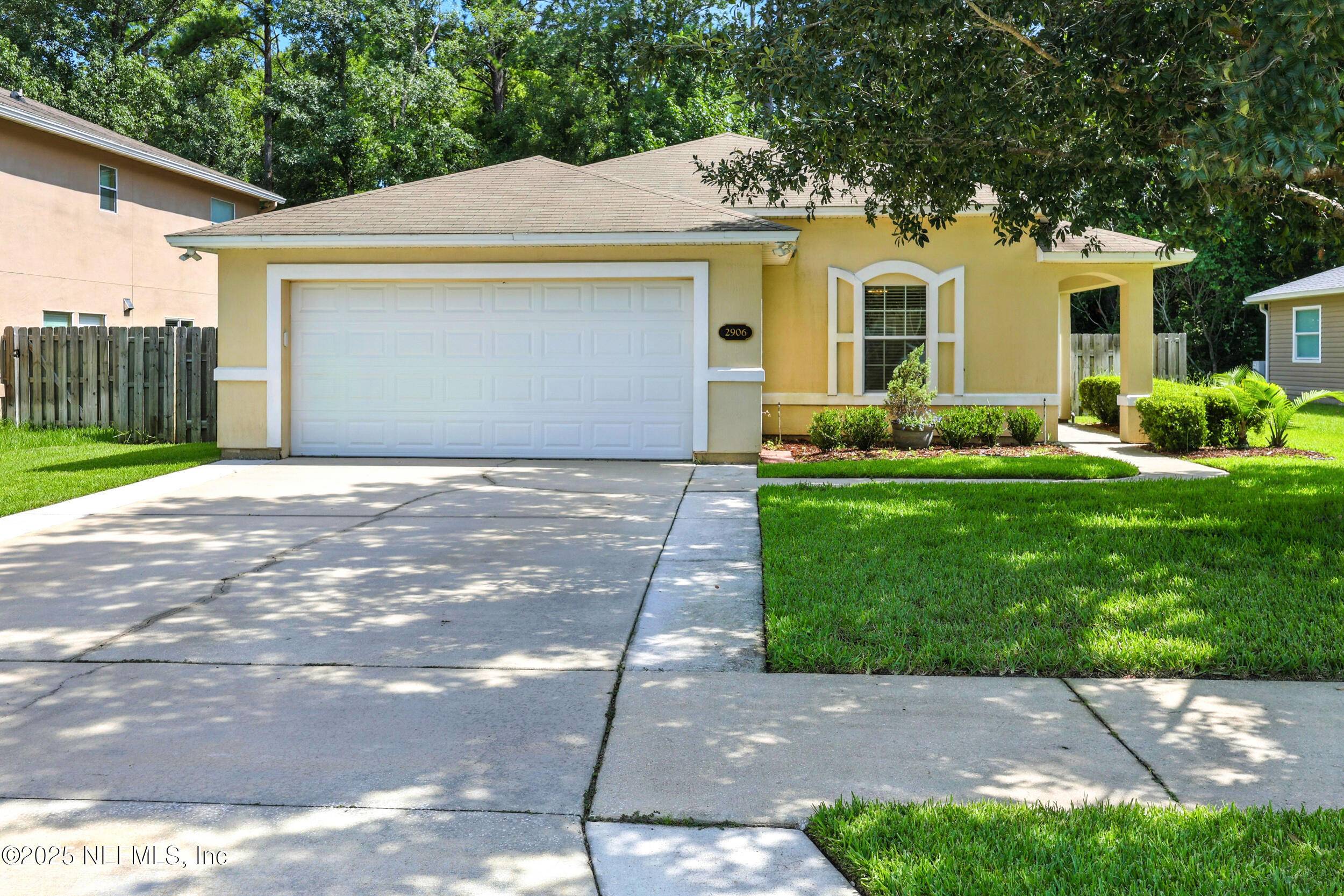 2906 BENT BOW LN, Middleburg, FL 32068