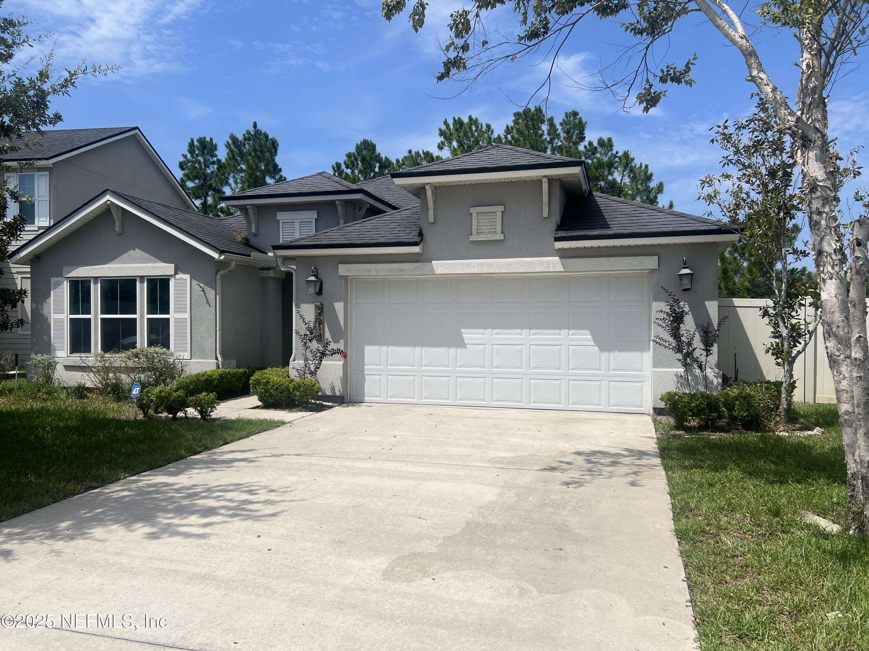 2618 SALT LAKE DR, Jacksonville, FL 32211