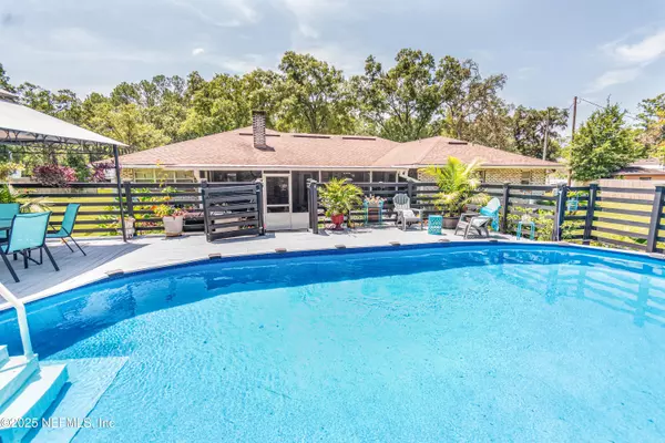 Starke, FL 32091,1385 REE ST ST