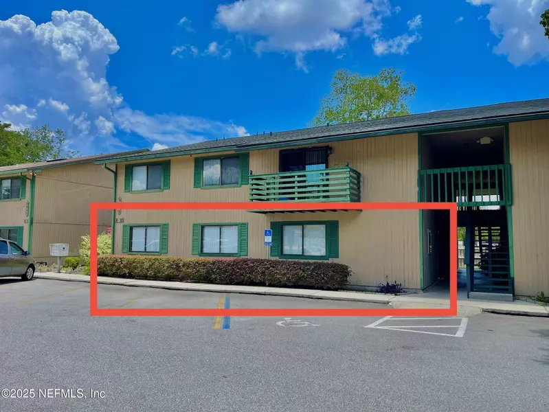 3765 CROWN POINT RD #9, Jacksonville, FL 32257