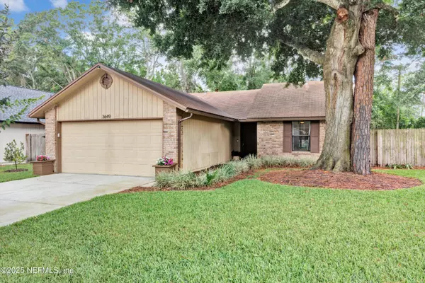Jacksonville, FL 32223,3649 LUMBERJACK WAY