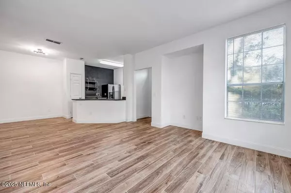 Jacksonville, FL 32224,13703 RICHMOND PARK DR #1803