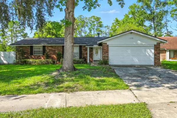 Jacksonville, FL 32223,11599 LAKE RIDE DR