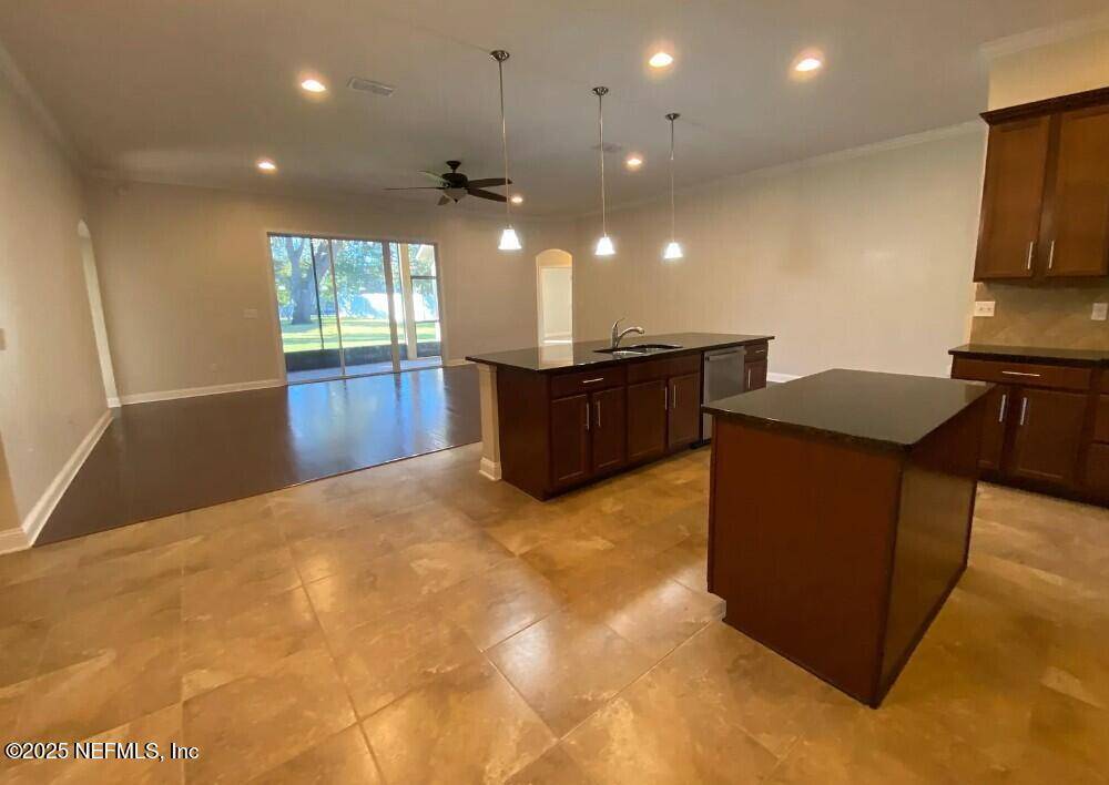 Jacksonville, FL 32223,11790 JAYLIN CT
