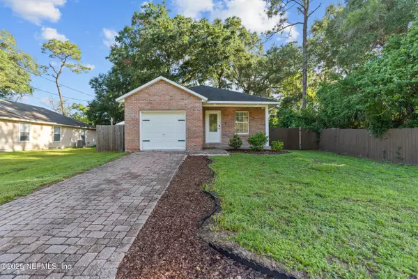 Jacksonville, FL 32225,10621 OAK CREST DR
