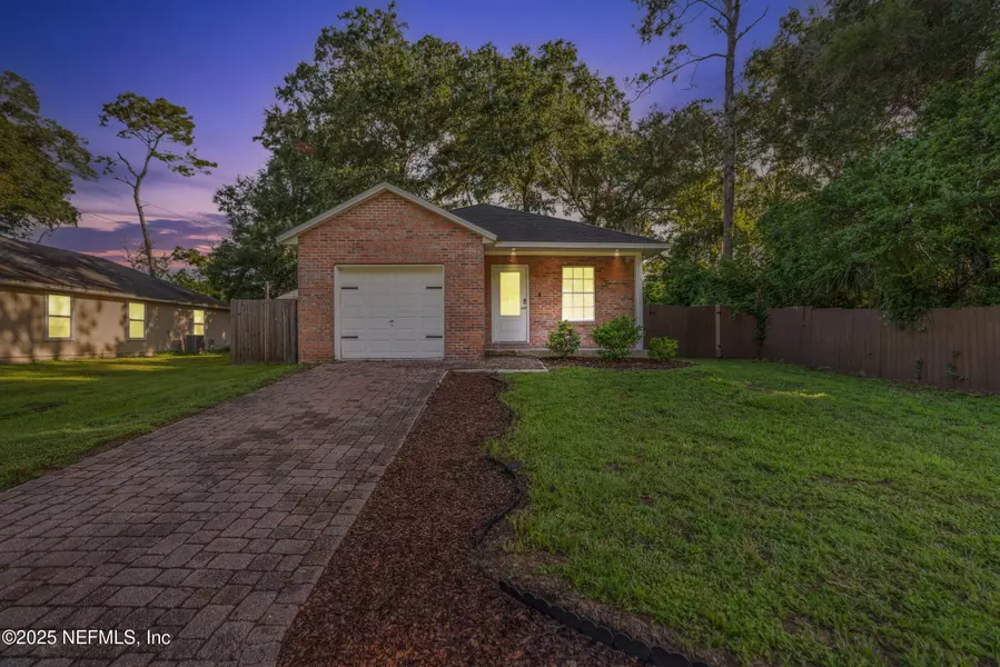 10621 OAK CREST DR, Jacksonville, FL 32225