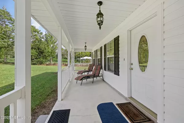 Florahome, FL 32140,212 LAKE DR