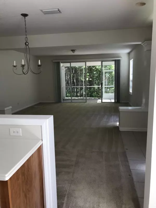 Jacksonville, FL 32256,11235 CAMPFIELD CRICLE