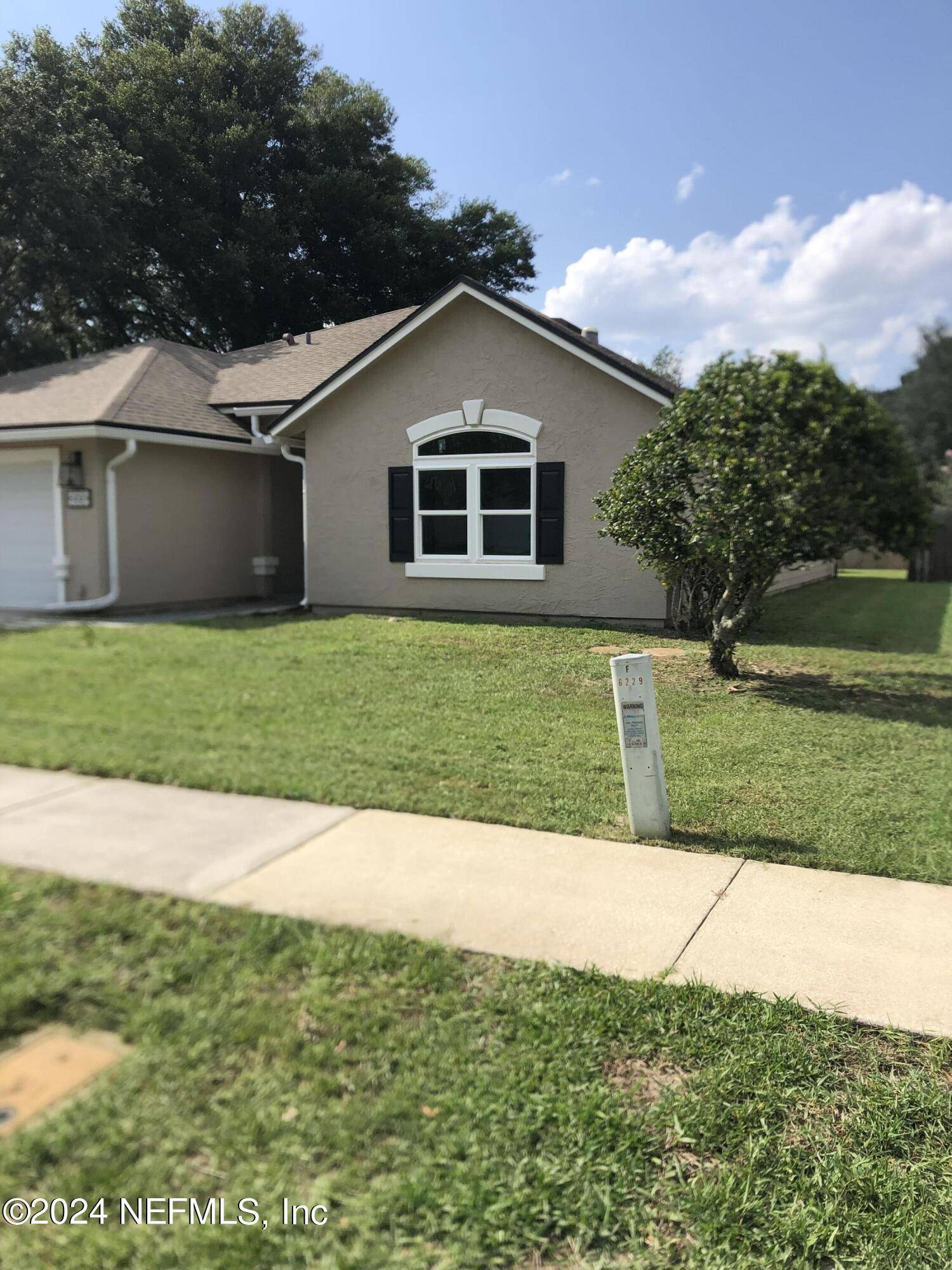 8229 PROVINCIAL CIR S, Jacksonville, FL 32277