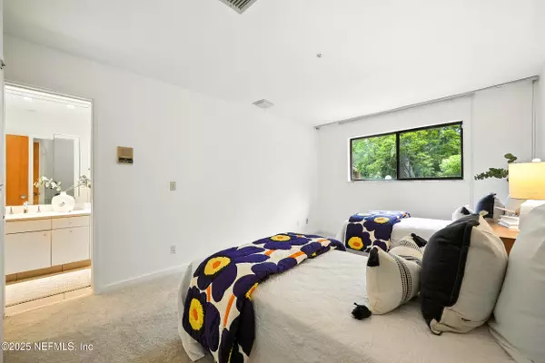 Jacksonville, FL 32257,9254 BEAUCLERC CIR E