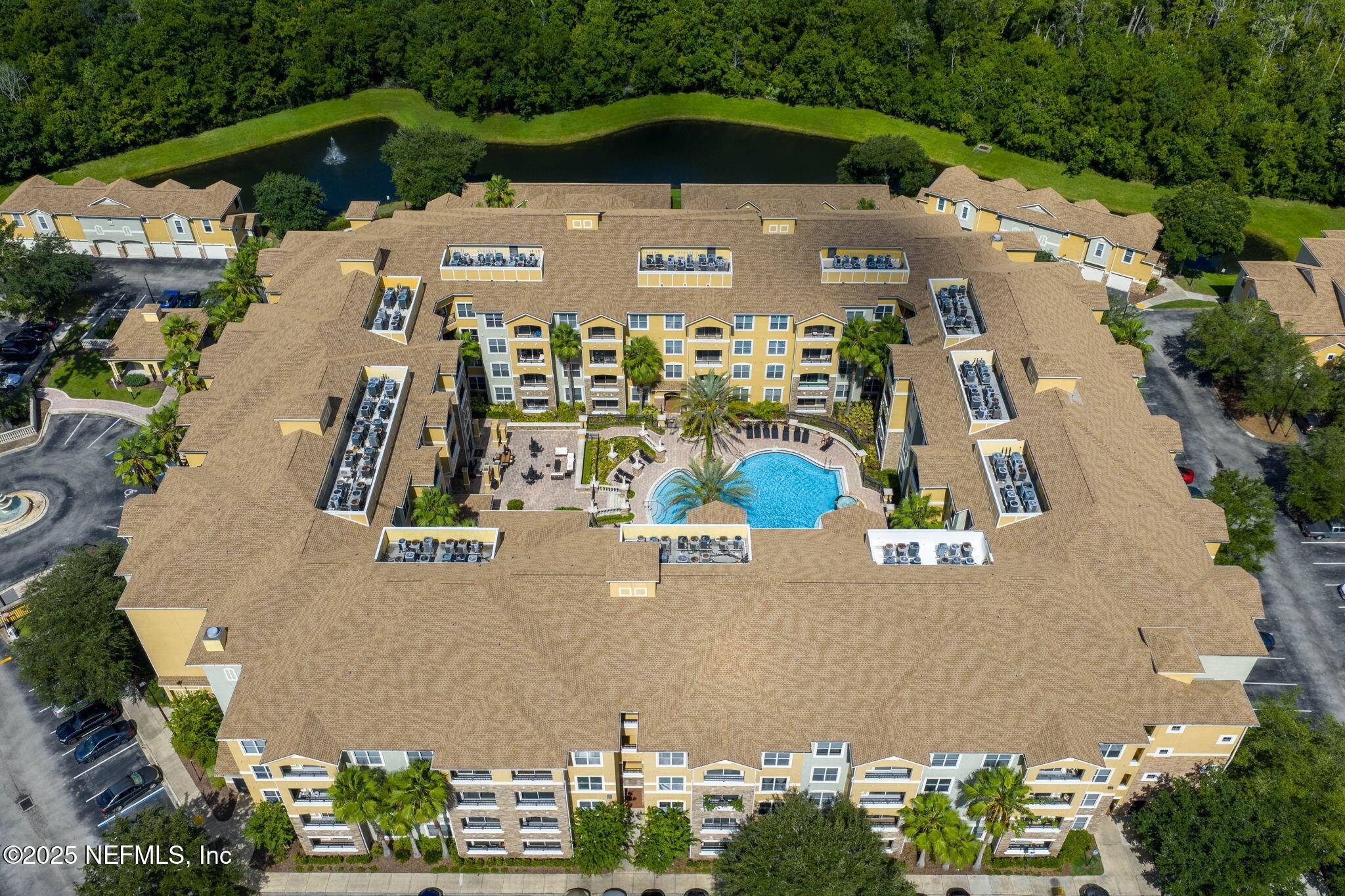 Jacksonville, FL 32216,8539 GATE Pkwy W #9413