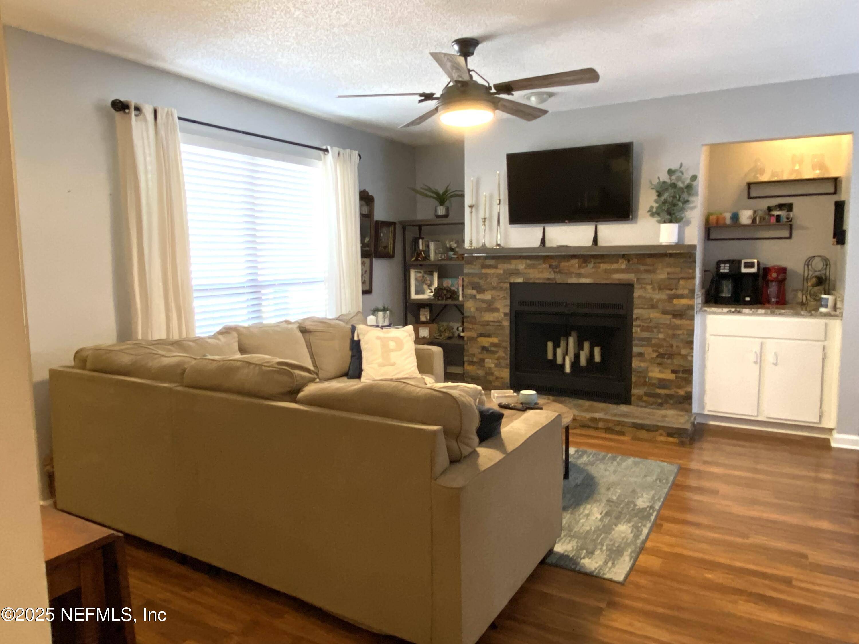 Jacksonville, FL 32256,10200 BELLE RIVE BLVD #101