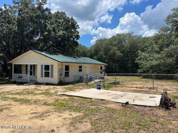 Interlachen, FL 32148,107 MILTON AVE