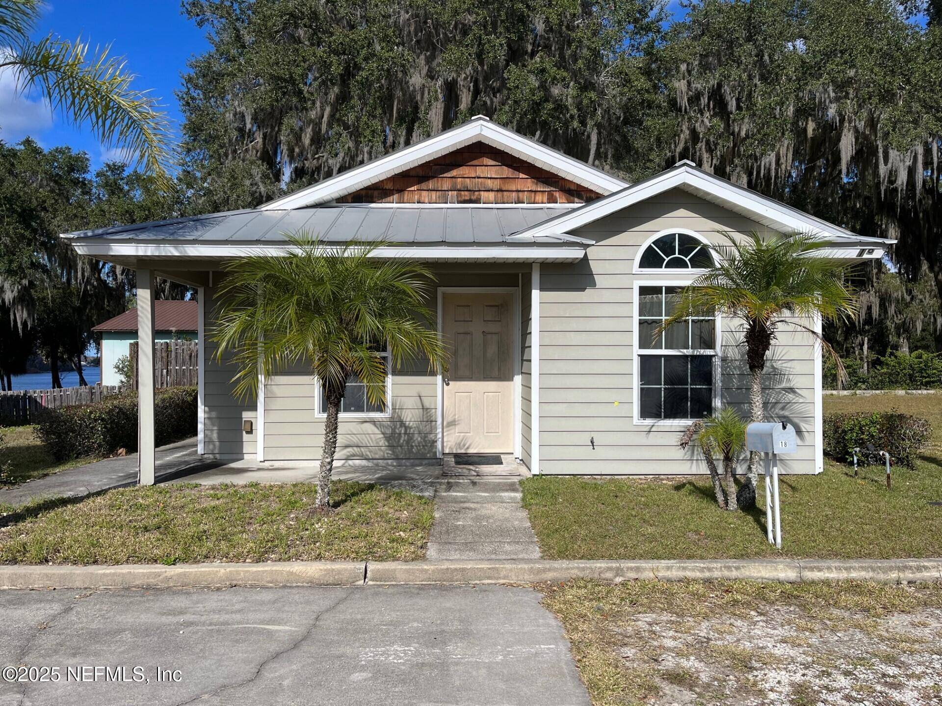 Welaka, FL 32193,100 ASHTON CIR #24