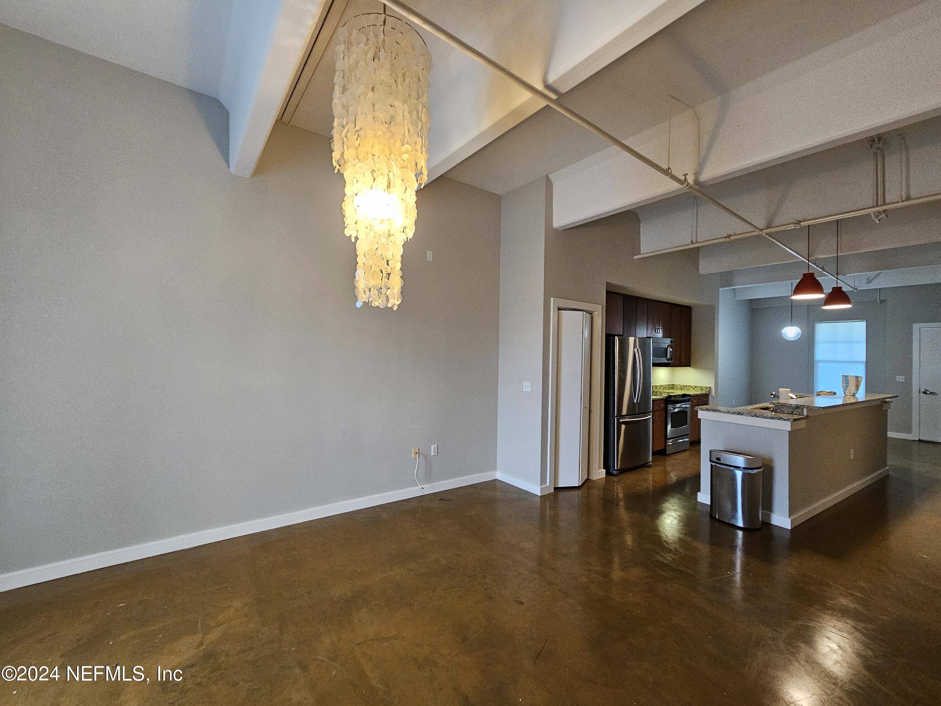 Jacksonville, FL 32204,1661 RIVERSIDE AVE #208
