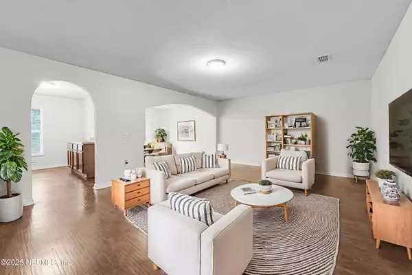 Jacksonville, FL 32244,7398 PALM HILLS DR