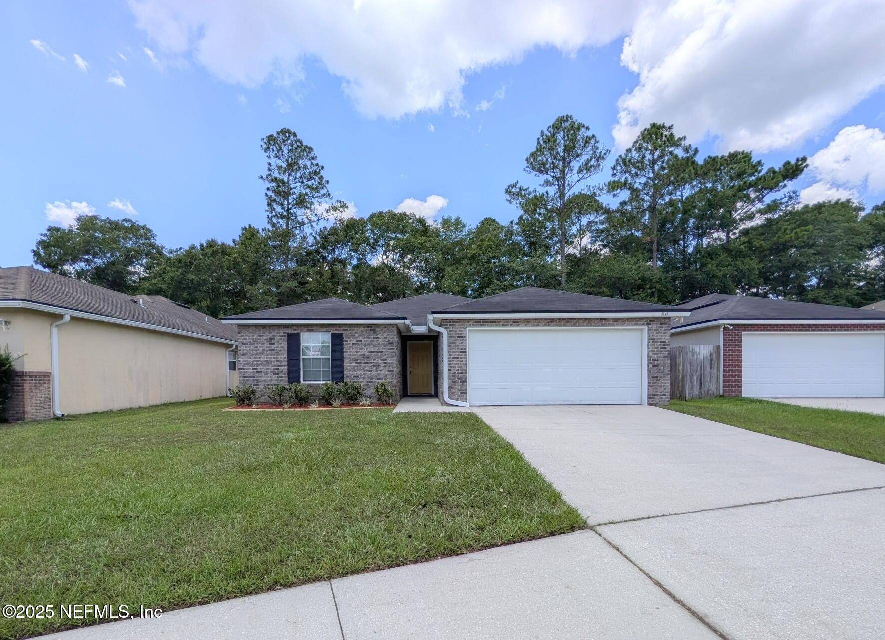5645 VILLAGE POND CIR, Jacksonville, FL 32222