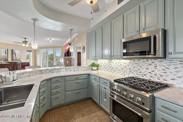 Jacksonville Beach, FL 32250,116 19TH AVE N #301