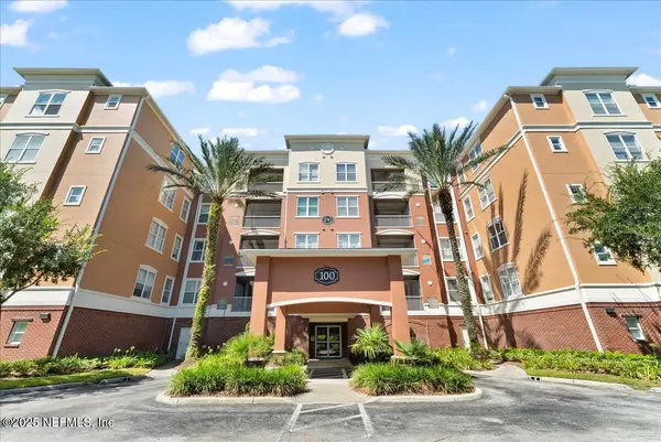 Jacksonville, FL 32216,4480 DEERWOOD LAKE Pkwy #131