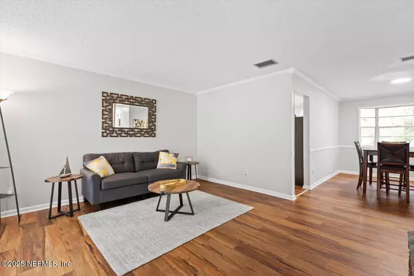 Jacksonville, FL 32221,8323 GRAMPELL DR