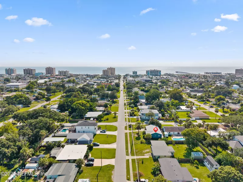 700 8TH AVE N, Jacksonville Beach, FL 32250