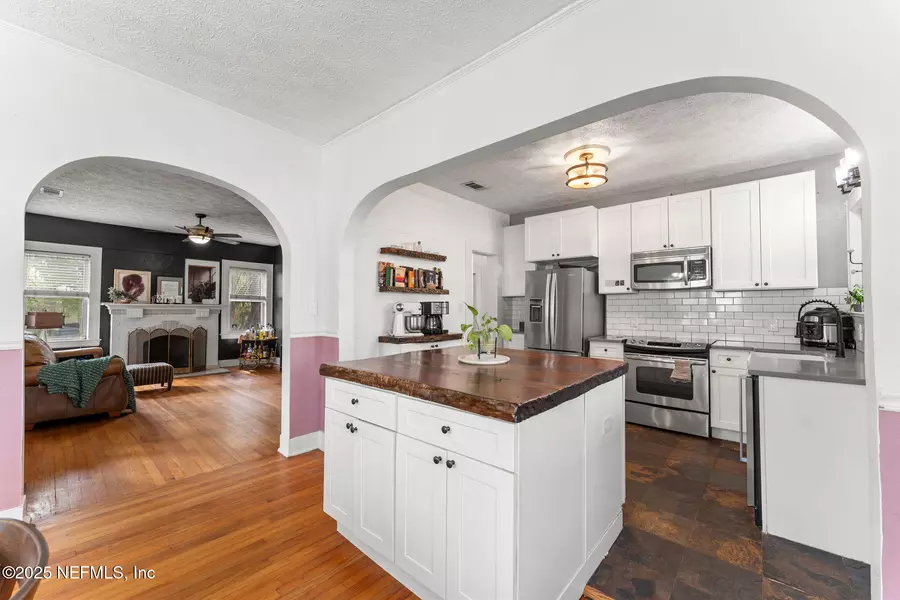 2874 SELMA ST, Jacksonville, FL 32205