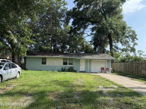 5025 WELBORN RD, Jacksonville, FL 32207