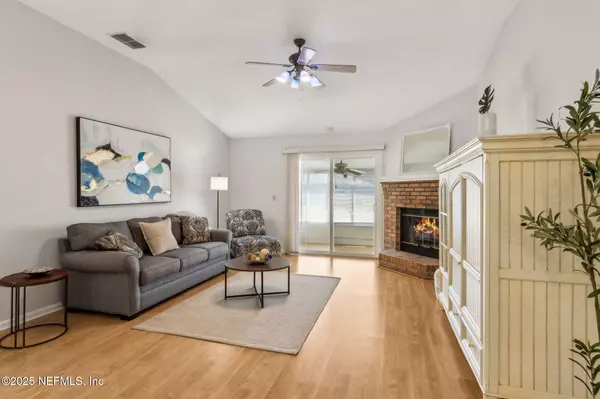 Fernandina Beach, FL 32034,2219 CASHEN WOOD DR