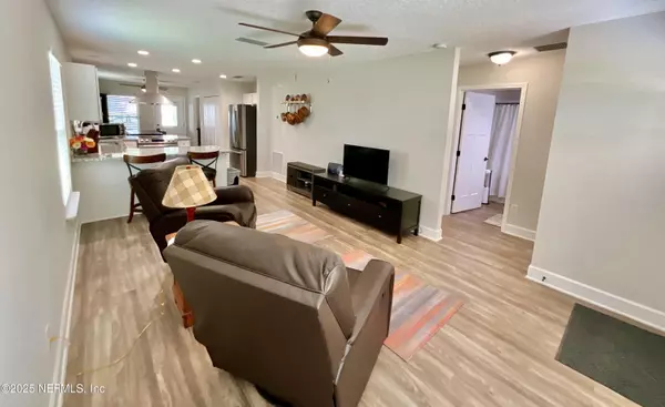 Melrose, FL 32666,1506 SE 4TH AVE